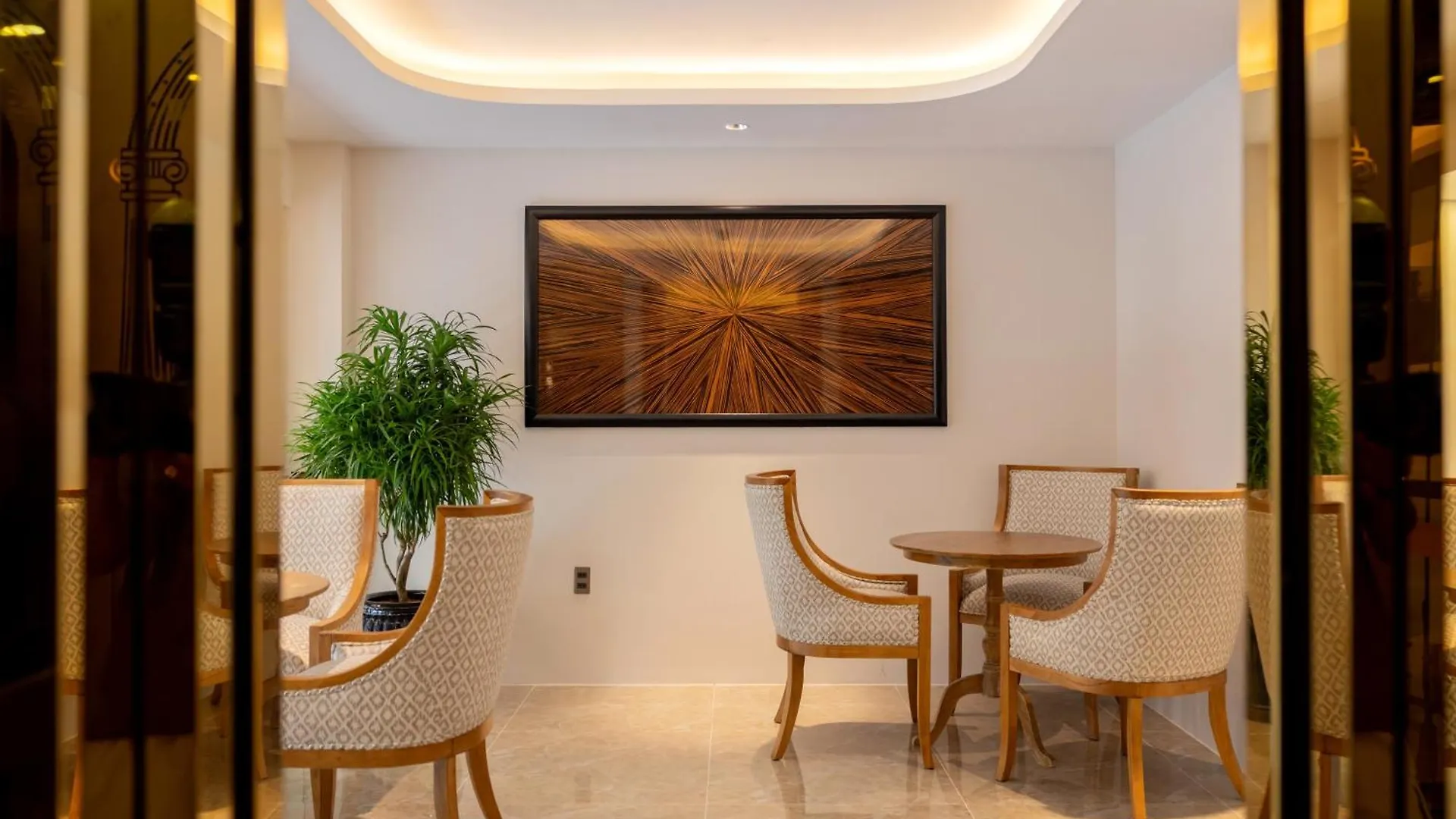 Yen Luxury Hotel Vũng Tàu 3*,